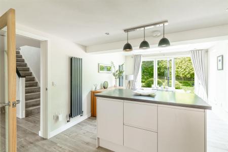 Fabulous Dual Aspect Open Plan Dining KItchen