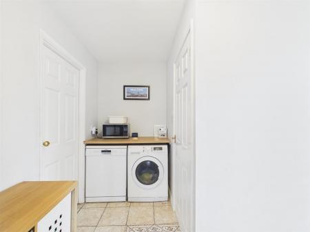 Inner Hallway & Utility Area