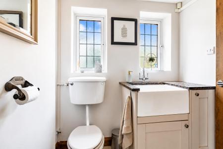 Fitted Guest Cloakroom