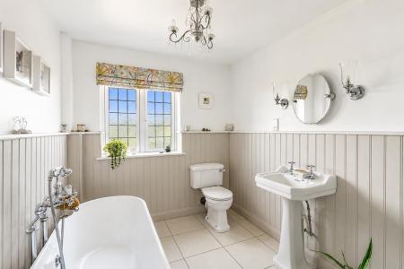 Beautifully Appointed Period Style Bathroom