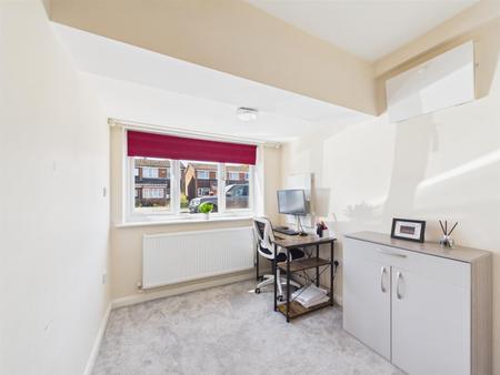 Ground Floor Bedroom/Reception Room