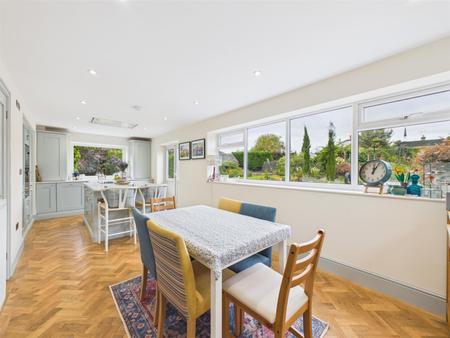 Open Plan Dining Kitchen