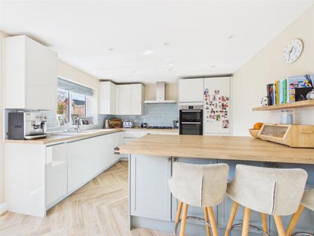 Quality Fitted Kitchen