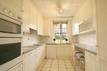 Kitchen Flat 11