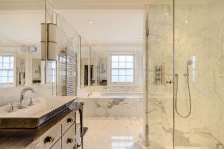 Master ensuite