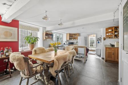 Kitchen/Dining Room