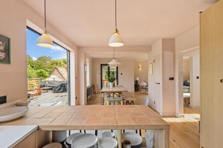 Kitchen/Dining