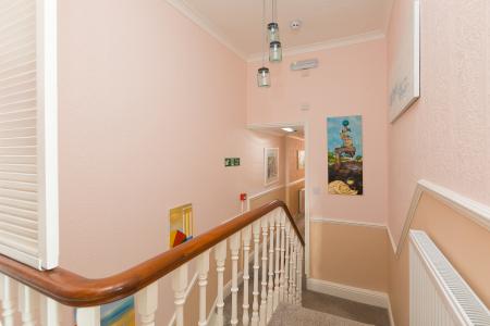 Photo 33