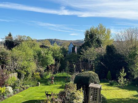 Pool Close, Little Comberton