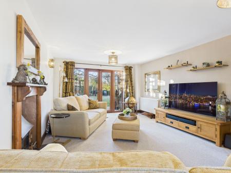 Stonebow Road, Drakes Broughton