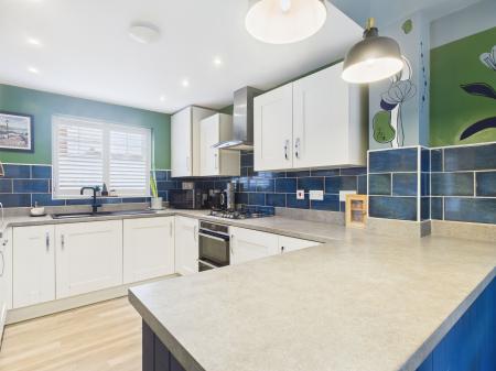 Kitchen/ Dining Room