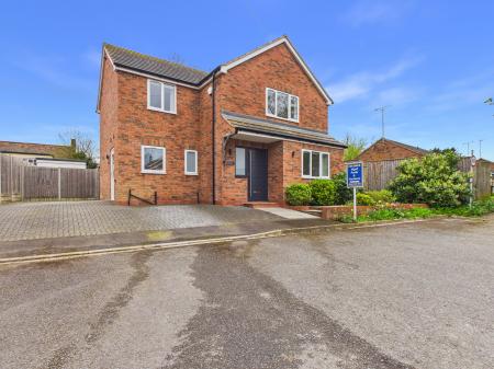 Croome Close, Drakes Broughton