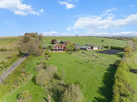 Broad Hill, Defford, WR8