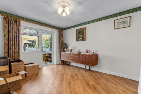 Bedroom/ dining room