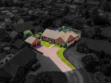 Box Tree Close, Defford, WR8