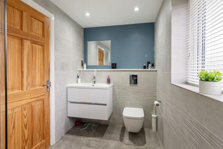 En-suite shower room