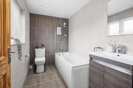 Family bathroom