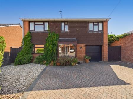 Elm Road, Drakes Broughton, WR10