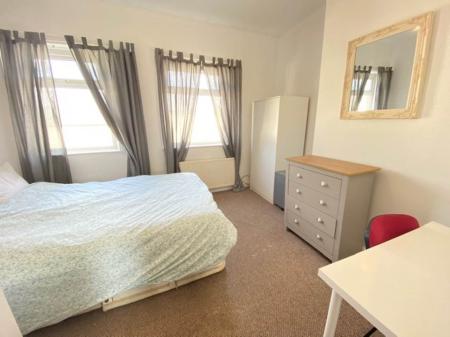 9 Canal Street Master bedroom 6