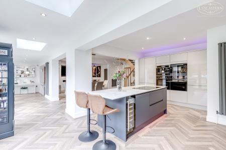 Kitchen/Dining/Livin