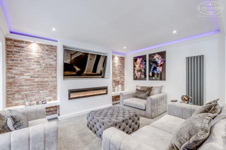 Kitchen/Dining/Livin