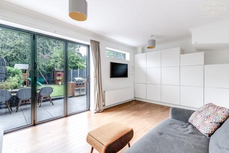 Ground Floor Recepti