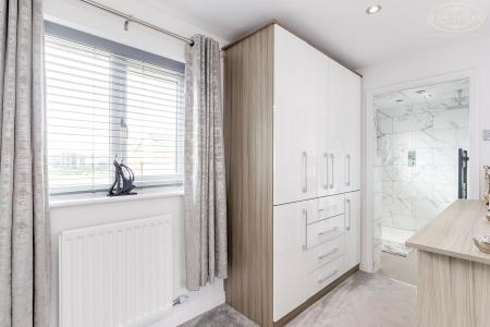 Bedroom 1 Dressing A