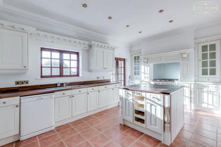 Kitchen/Breakfast Ro