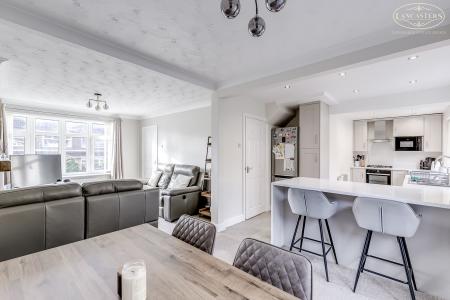 Open Plan Kitchen Di