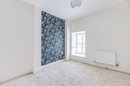 Bedroom 3/Home Offic