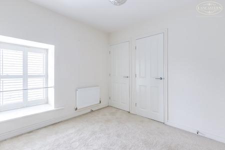 Bedroom 3/Home Offic