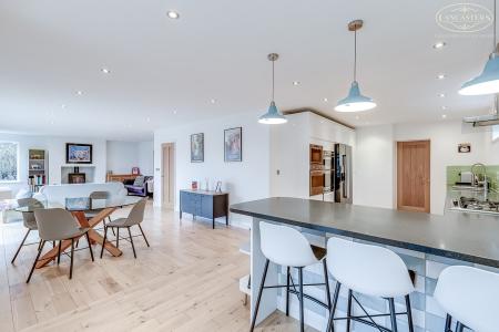 Open Plan Kitchen Di