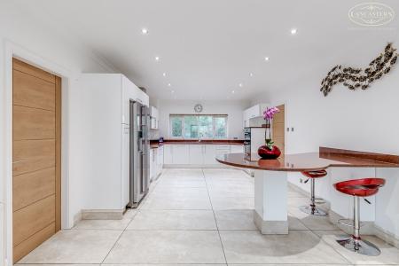 Kitchen/Breakfast Ro