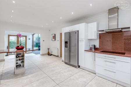 Kitchen/Breakfast Ro