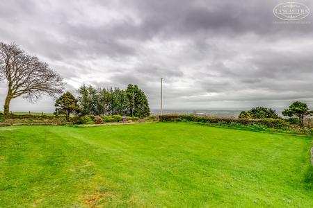 View front garden