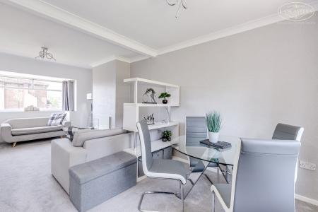 Lounge/Dining Room