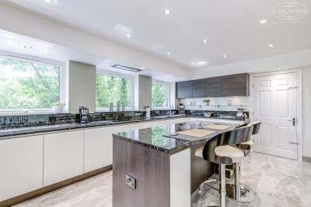 Kitchen/Breakfast Ro
