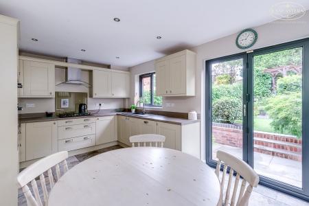 Stylish Kitchen Dini