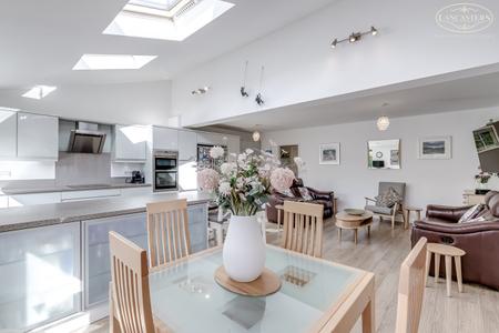 Kitchen Dining Famil