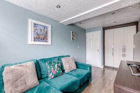 Reception Room 3/Bed