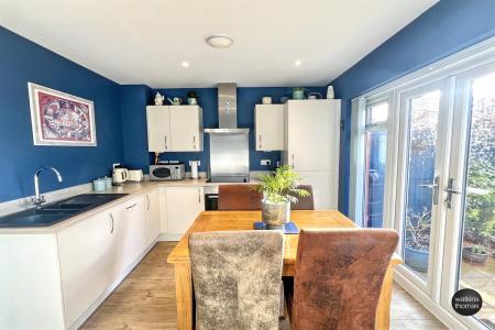 Kitchen/Breakfast Room