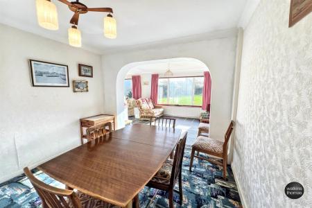 Open plan sitting area