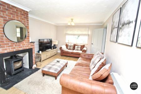 Sitting/Dining Room