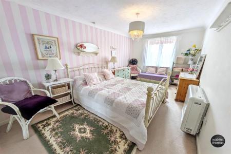 double bedroom