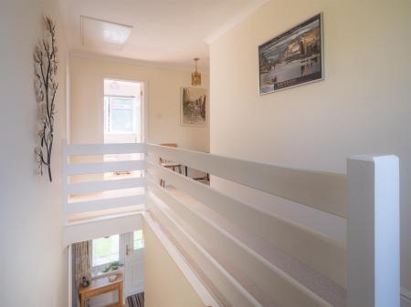 6 St Josephs Drive-26.jpg