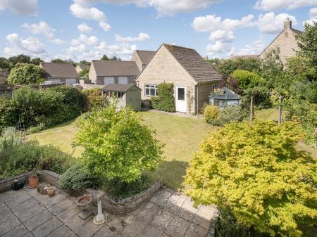 6 St Josephs Drive-27.jpg