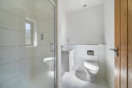 Specification - Ensuite.jpg