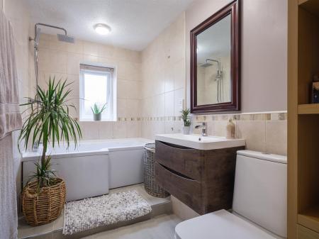 18 Chevral Close-18.jpg