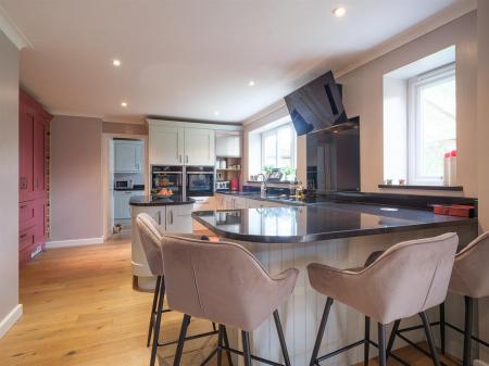 18 Chevral Close-34.jpg