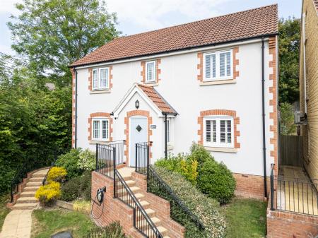 2 Chandlers Mews-6.jpg